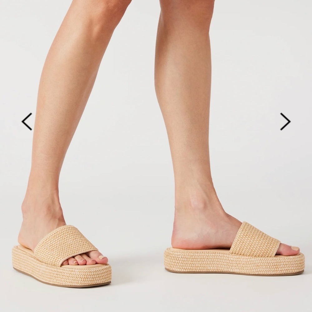 Steve Madden Beachy Naturals Slides Sandals Woman’s 9.5 Summer